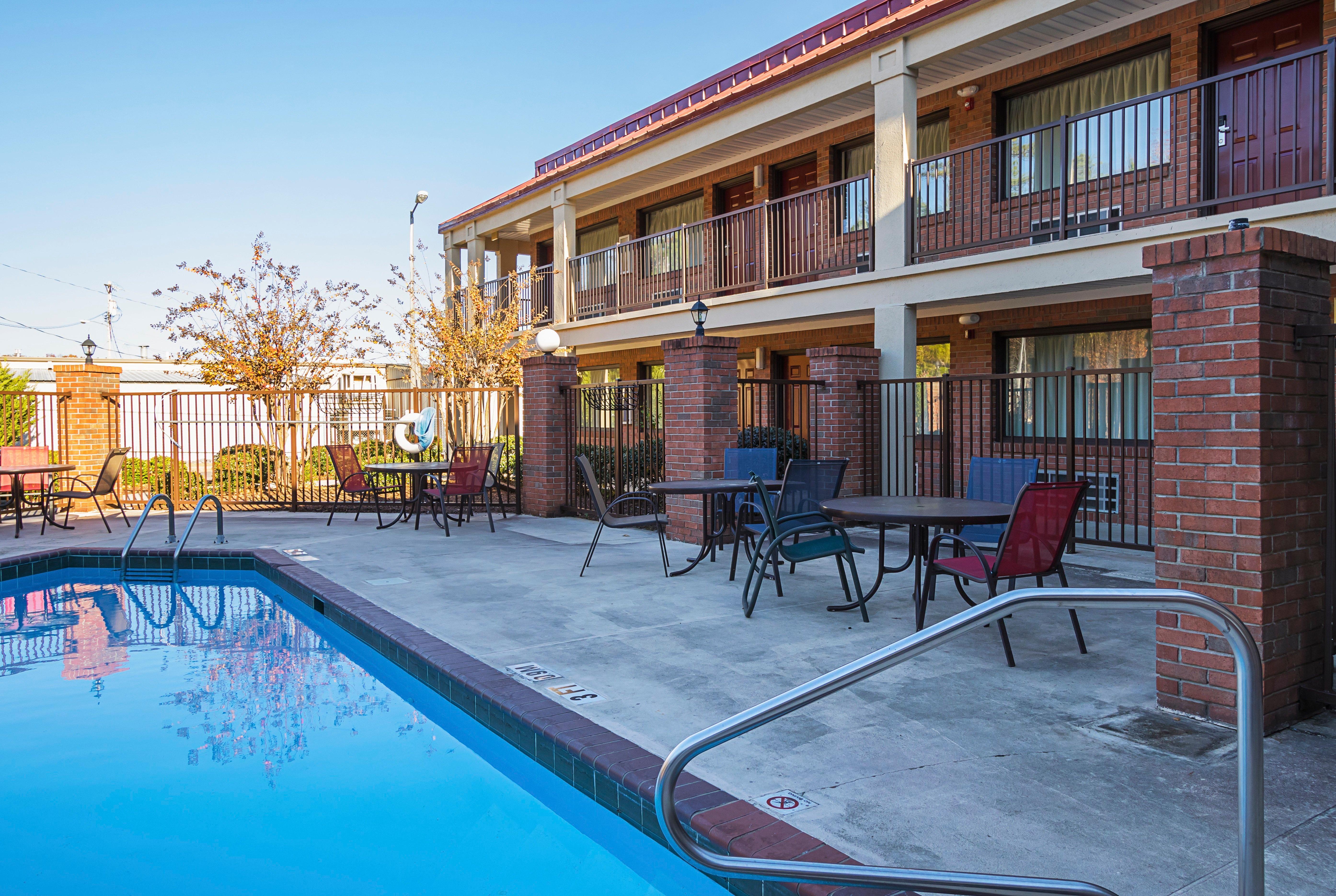 Red Roof Inn & Suites Scottsboro Dış mekan fotoğraf